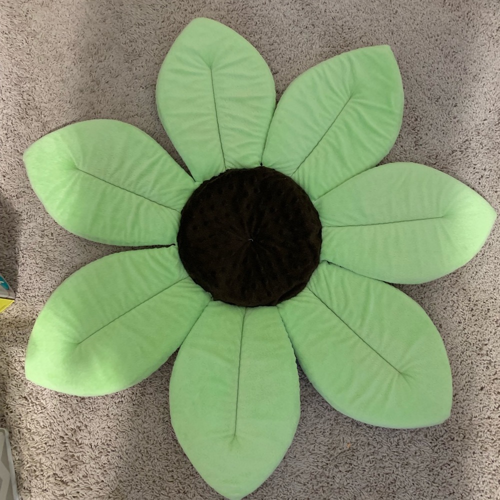 Blooming bath flower for babies